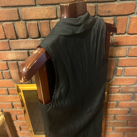 Theory wrapping dress size 2 - Picture 5 of 6